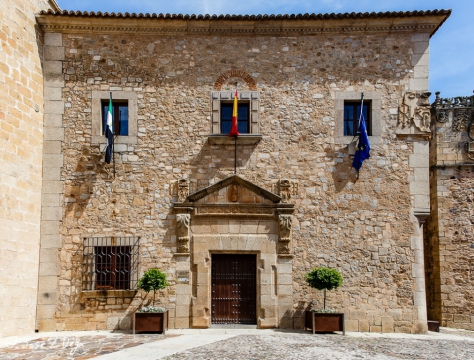 Cáceres114